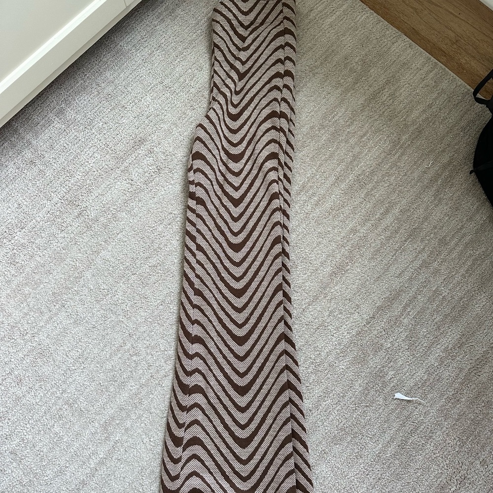 Flared patterned pants - Picture 2 of 2